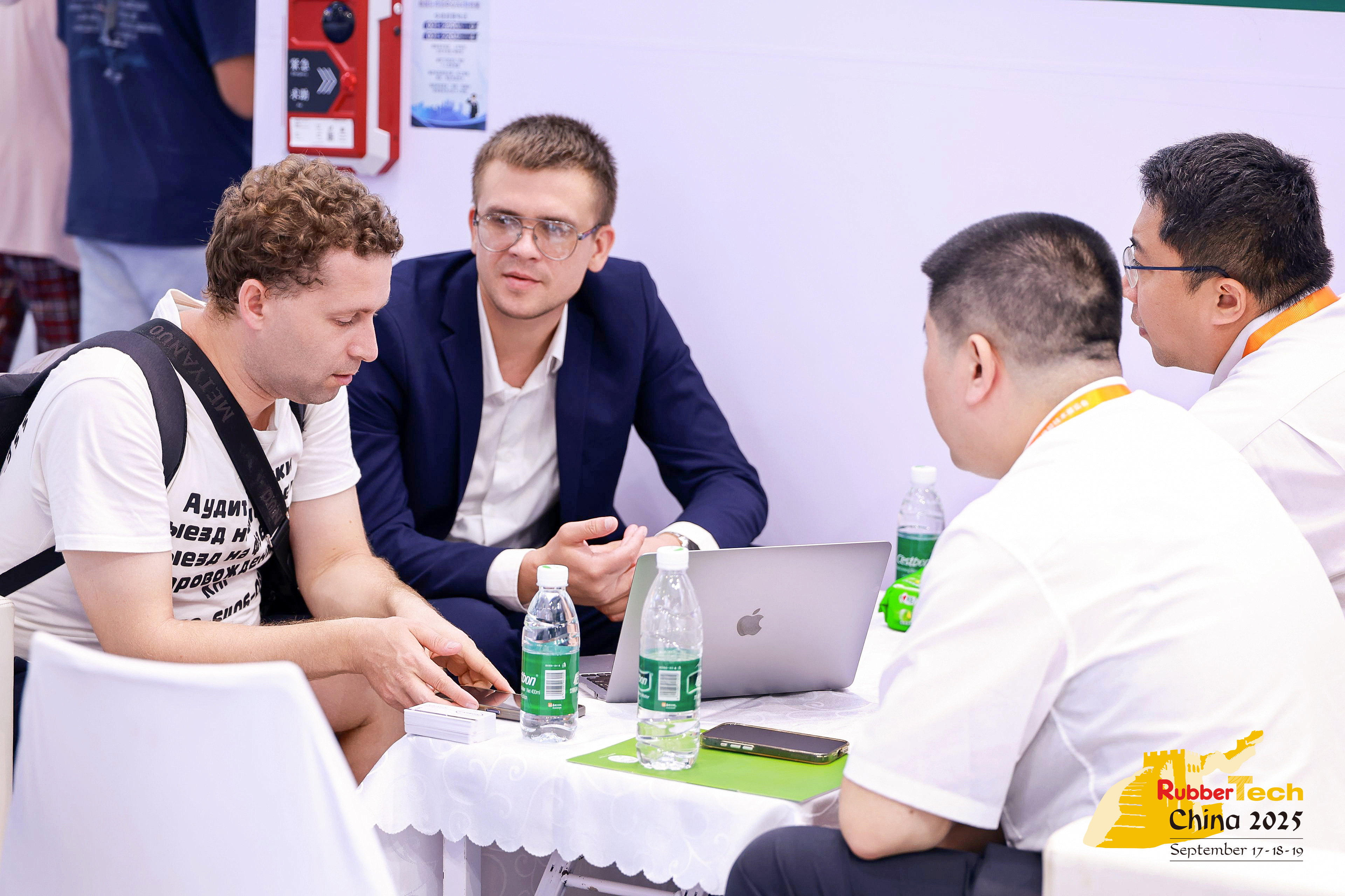 Polykem se zúčastnil výstavy Rubbertech China 2025. Vzrušující okamžiky!